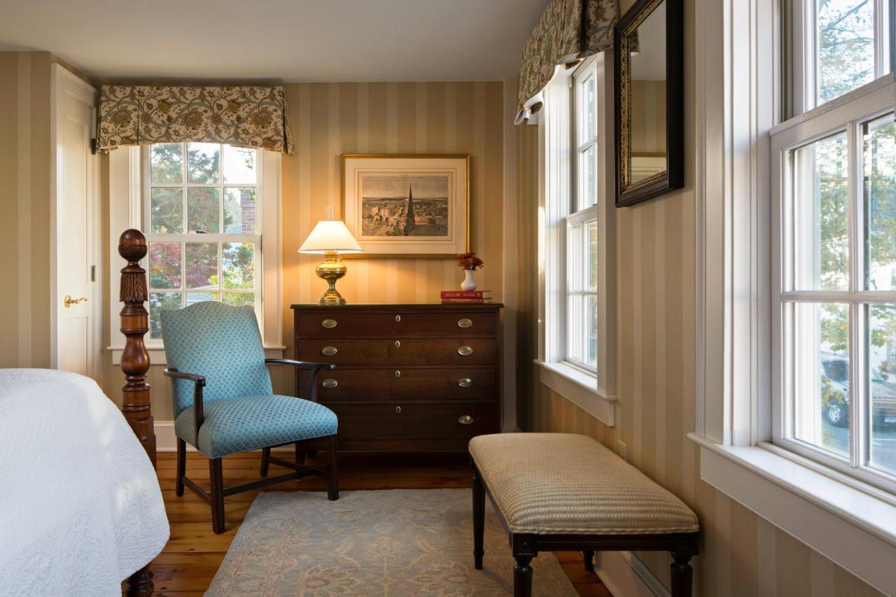 The Griswold Inn Essex Экстерьер фото