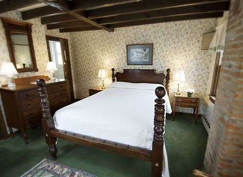 The Griswold Inn Essex Экстерьер фото